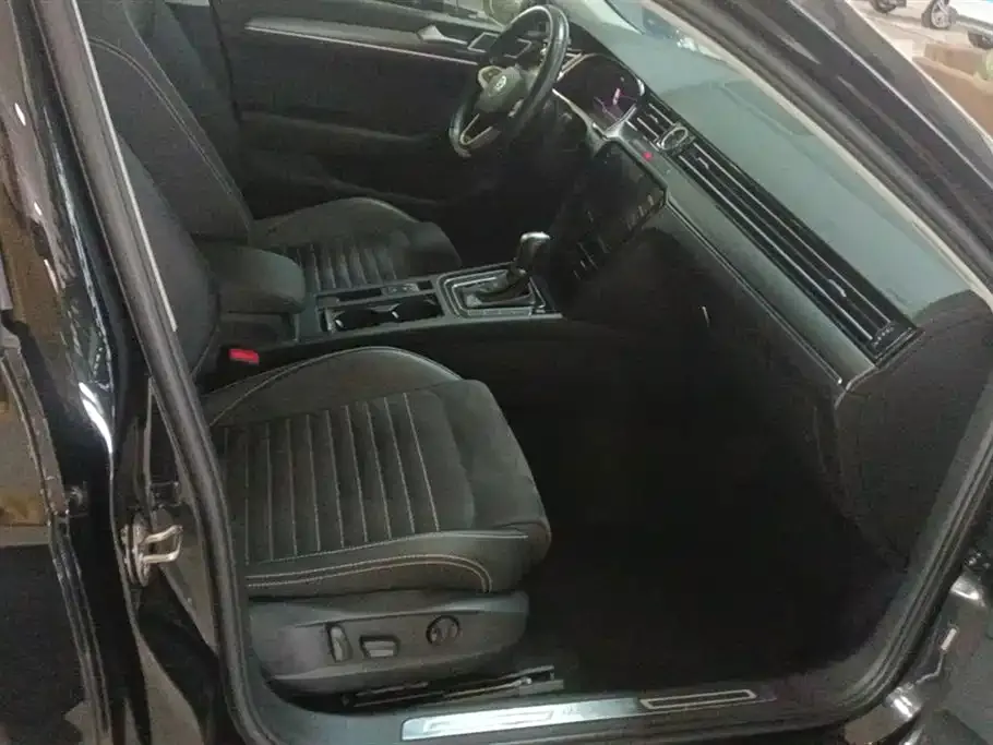 Volkswagen Magotan 2022 из CN, фото 8