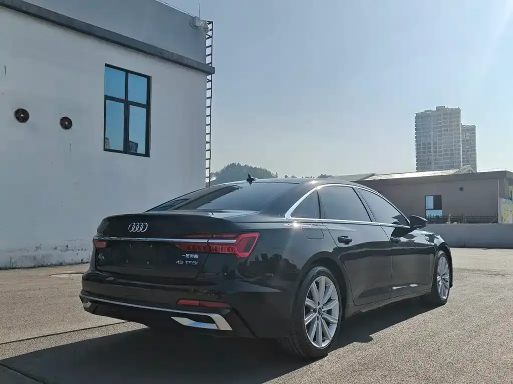 Audi A6L 2025 из CN, фото 9