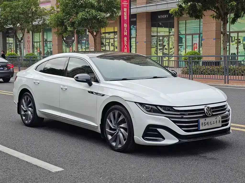 Volkswagen CC 2021 из CN, фото 2