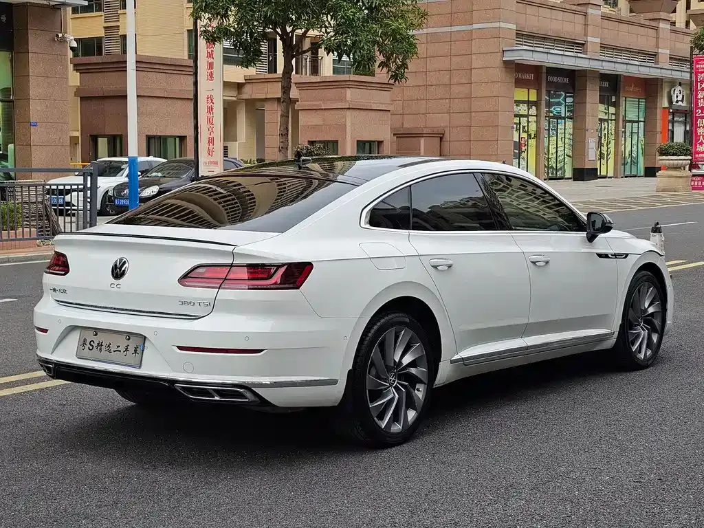 Volkswagen CC 2021 из CN, фото 5