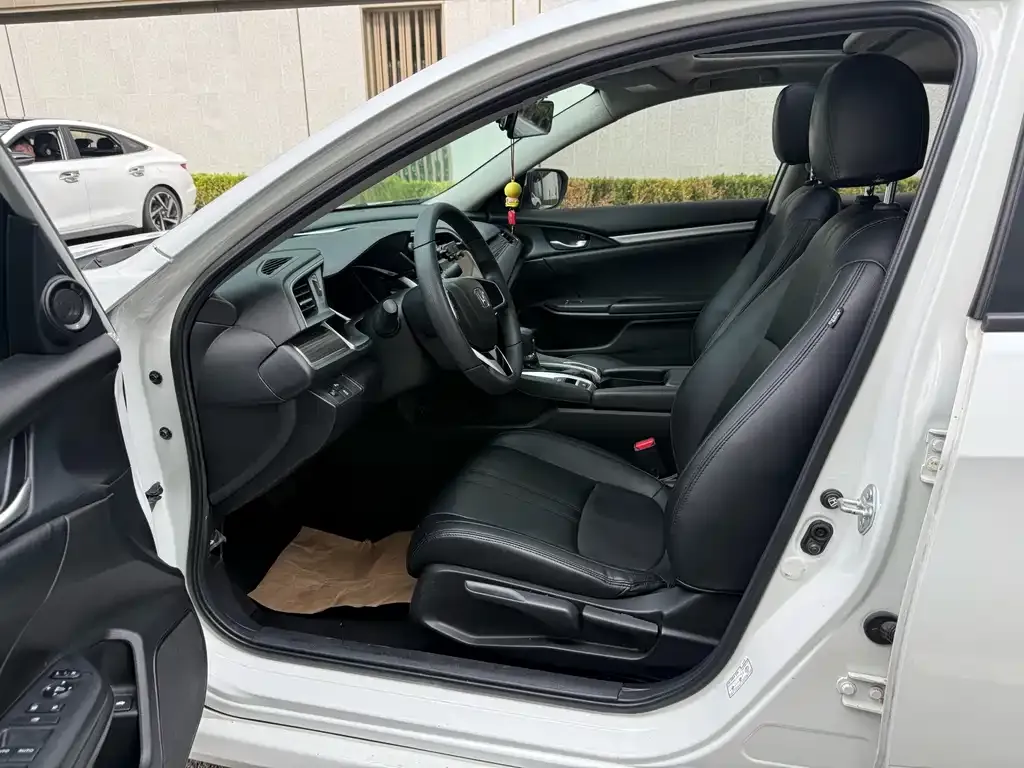 Honda Civic 2021 из CN, фото 5