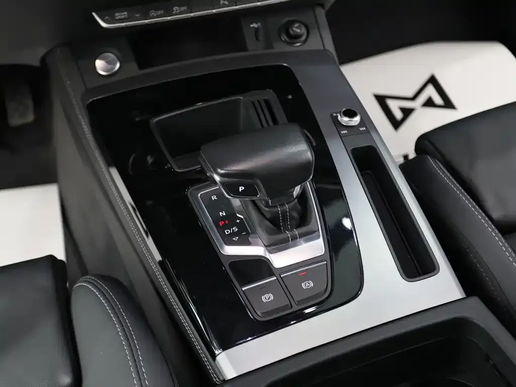 Audi Q5L 2021 из CN, фото 10