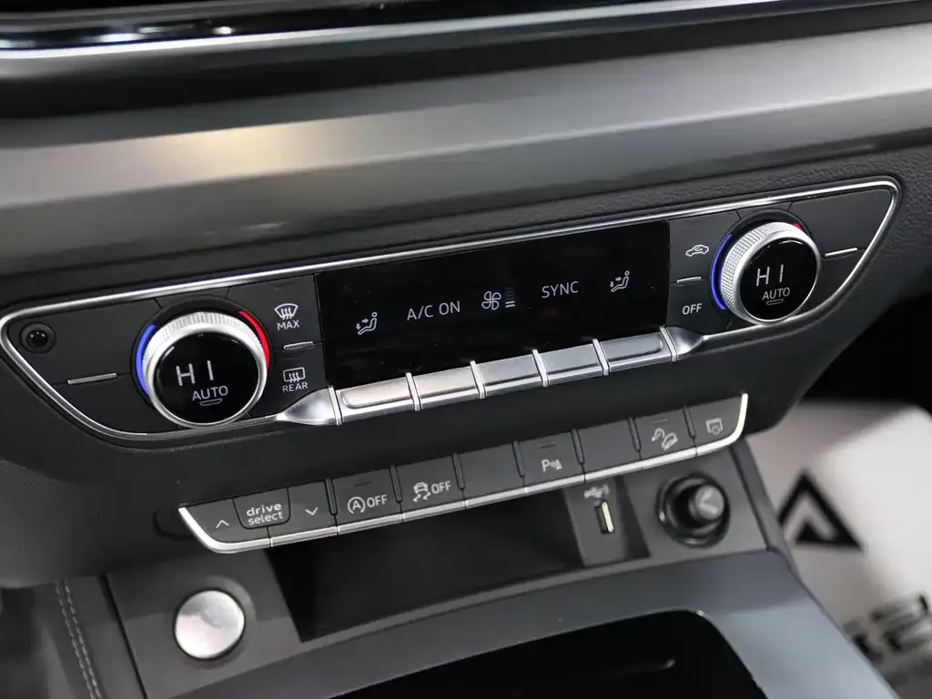 Audi Q5L 2021 из CN, фото 8