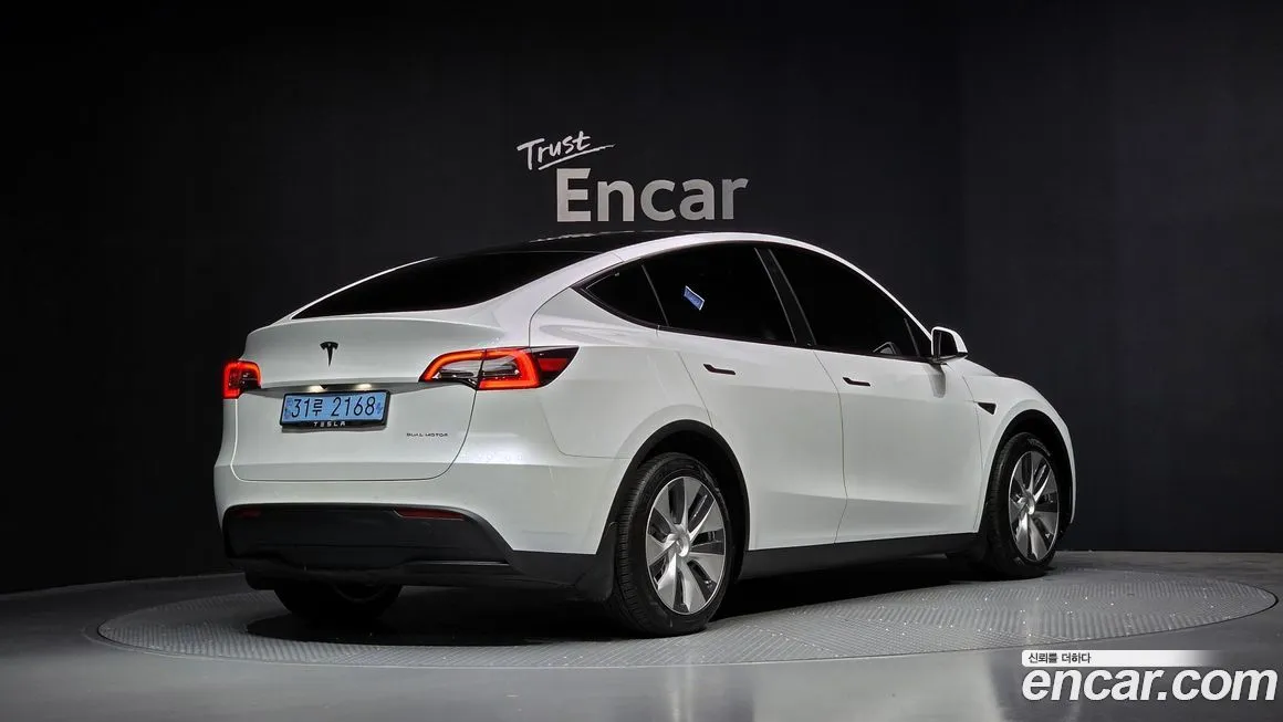 Tesla Model Y 2021 из KR, фото 2