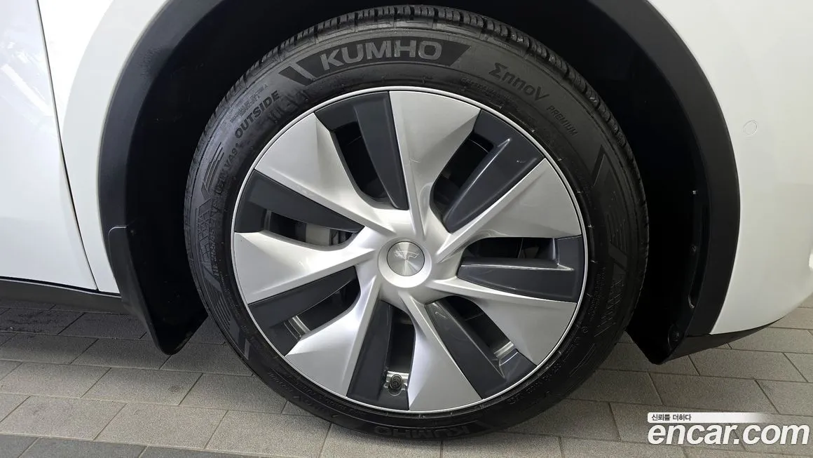 Tesla Model Y 2021 из KR, фото 5