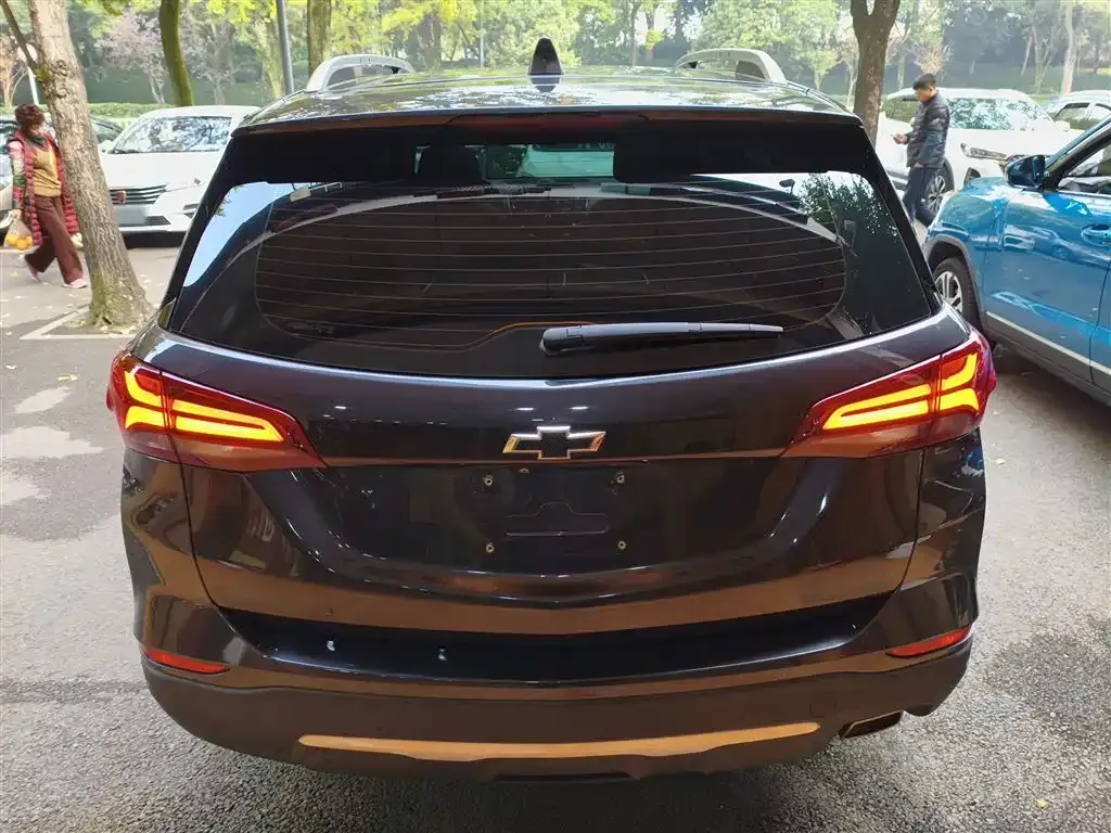 Chevrolet Equinox 2024 из CN, фото 6