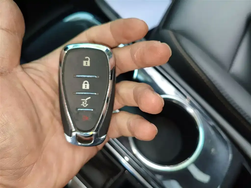 Chevrolet Equinox 2024 из CN, фото 9