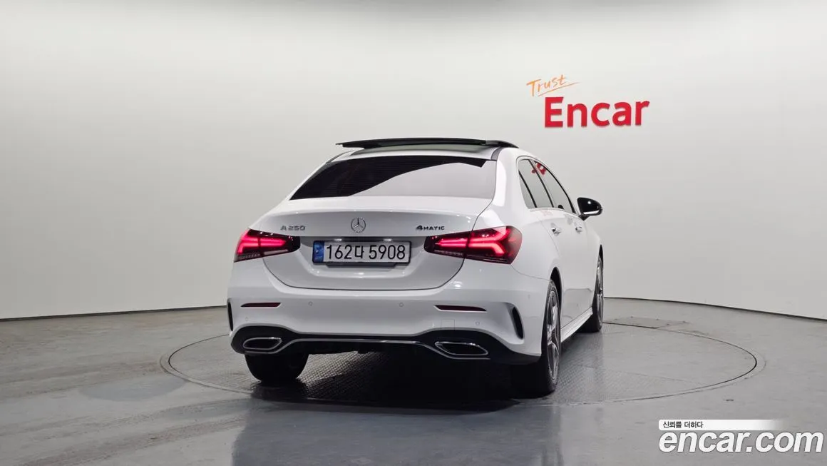 Mercedes-Benz A-Class — фото 4