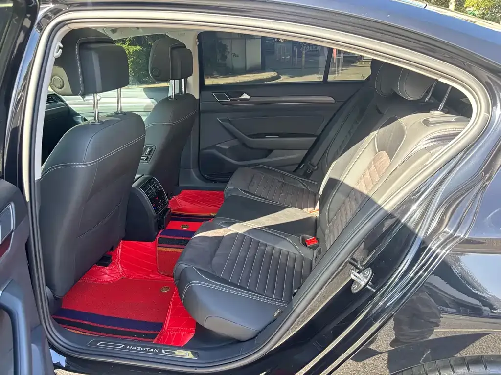 Volkswagen Magotan 2022 из CN, фото 5