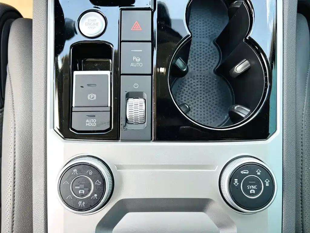 Volkswagen Touareg 2022 из CN, фото 9