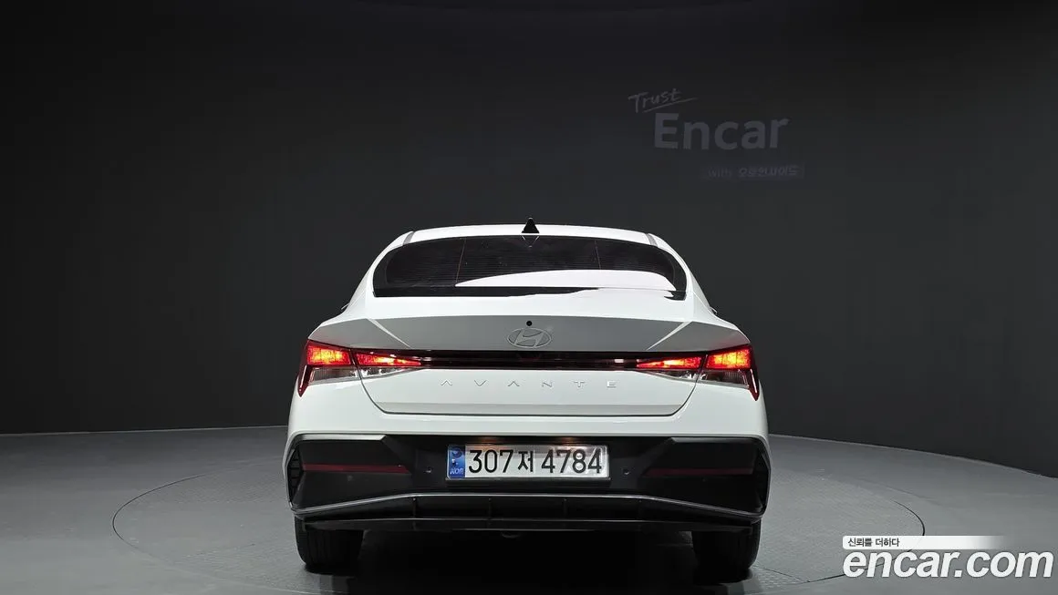 Hyundai AVANTE — фото 4