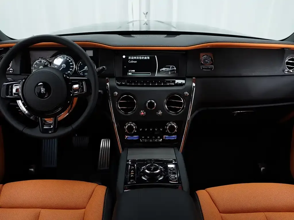 Rolls-Royce Cullinan 2025 из CN, фото 7