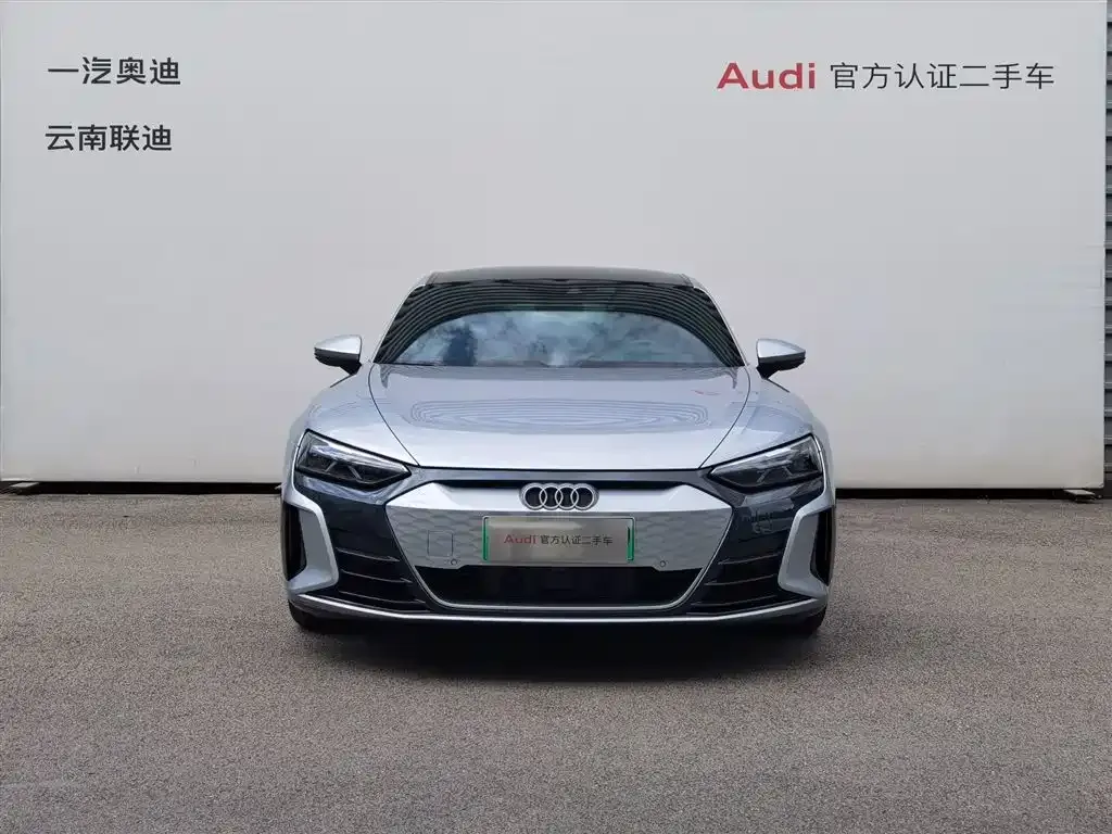 Audi e-tron GT 2024 из CN, фото 2