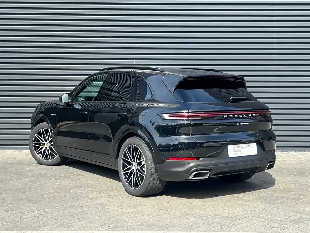 Porsche Cayenne Hybrid 2024 из CN, фото 4