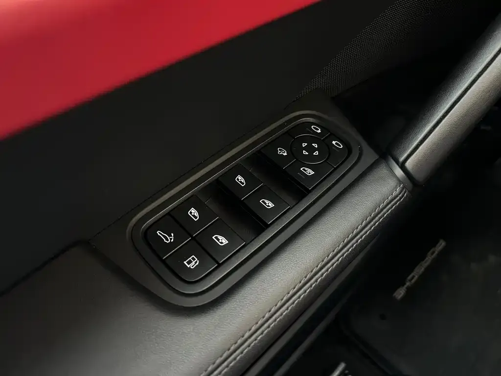 Porsche Cayenne Hybrid 2024 из CN, фото 9