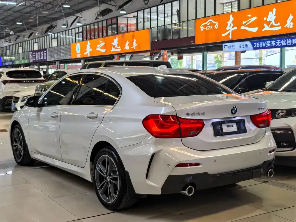 BMW 1 Series 2022 из CN, фото 4