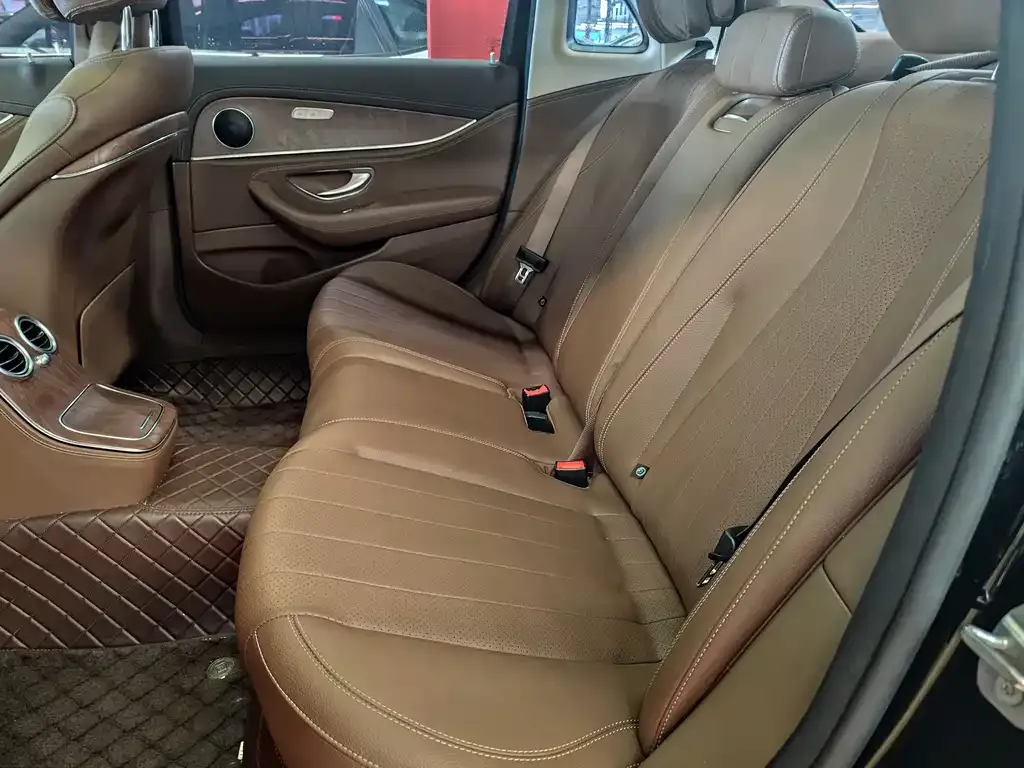 Mercedes-Benz E-Class 2021 из CN, фото 8