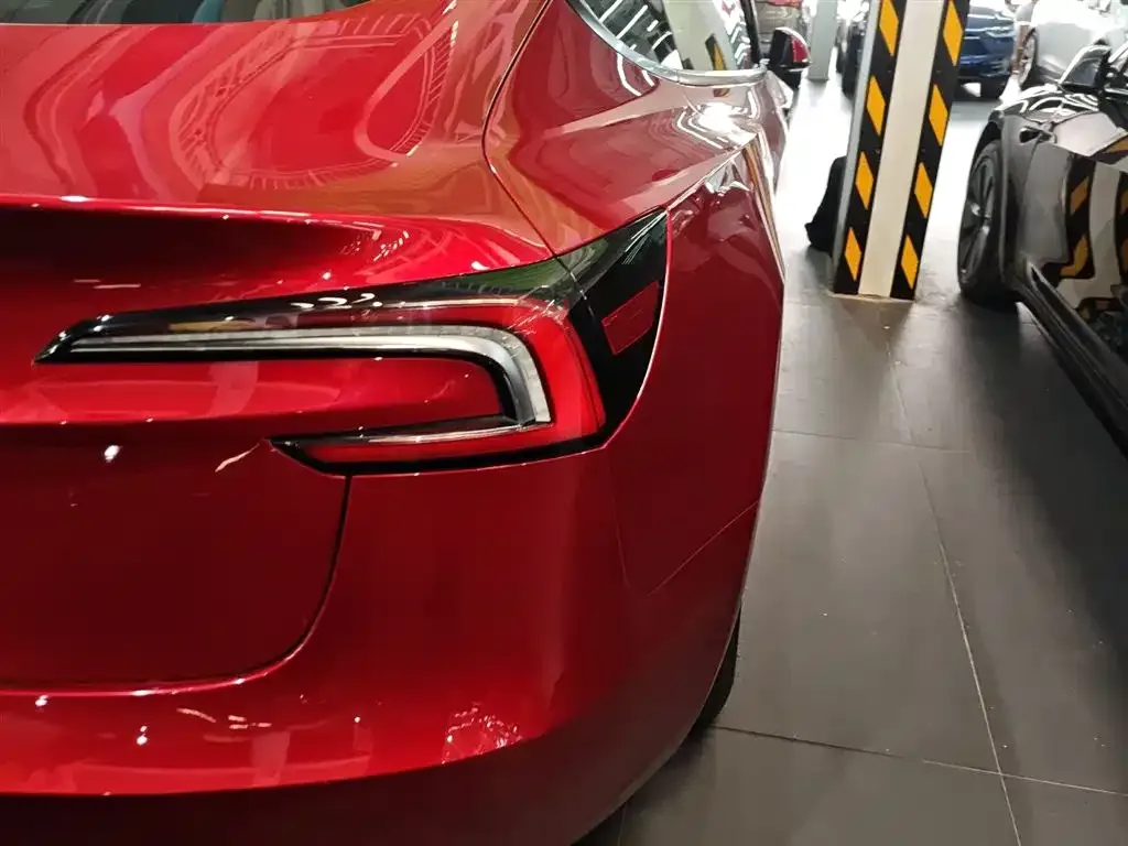 Tesla Model 3 2023 из CN, фото 8