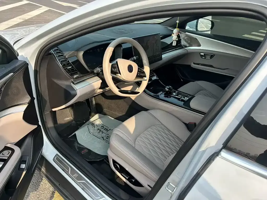 BYD Han 2025 из CN, фото 4