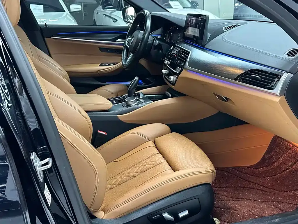 BMW 5 Series (Import) 2022 из CN, фото 4
