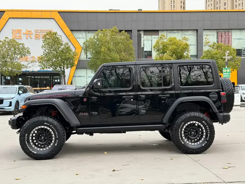 Jeep Wrangler 2024 из CN, фото 3