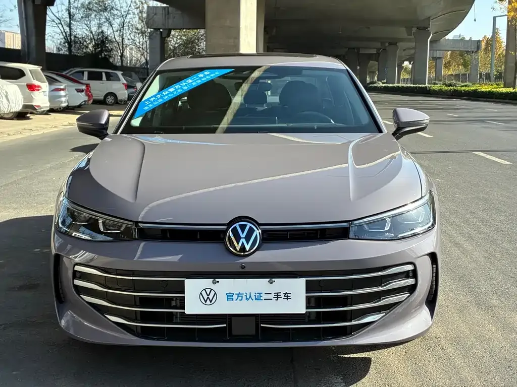 Volkswagen Passat 2024 из CN, фото 2