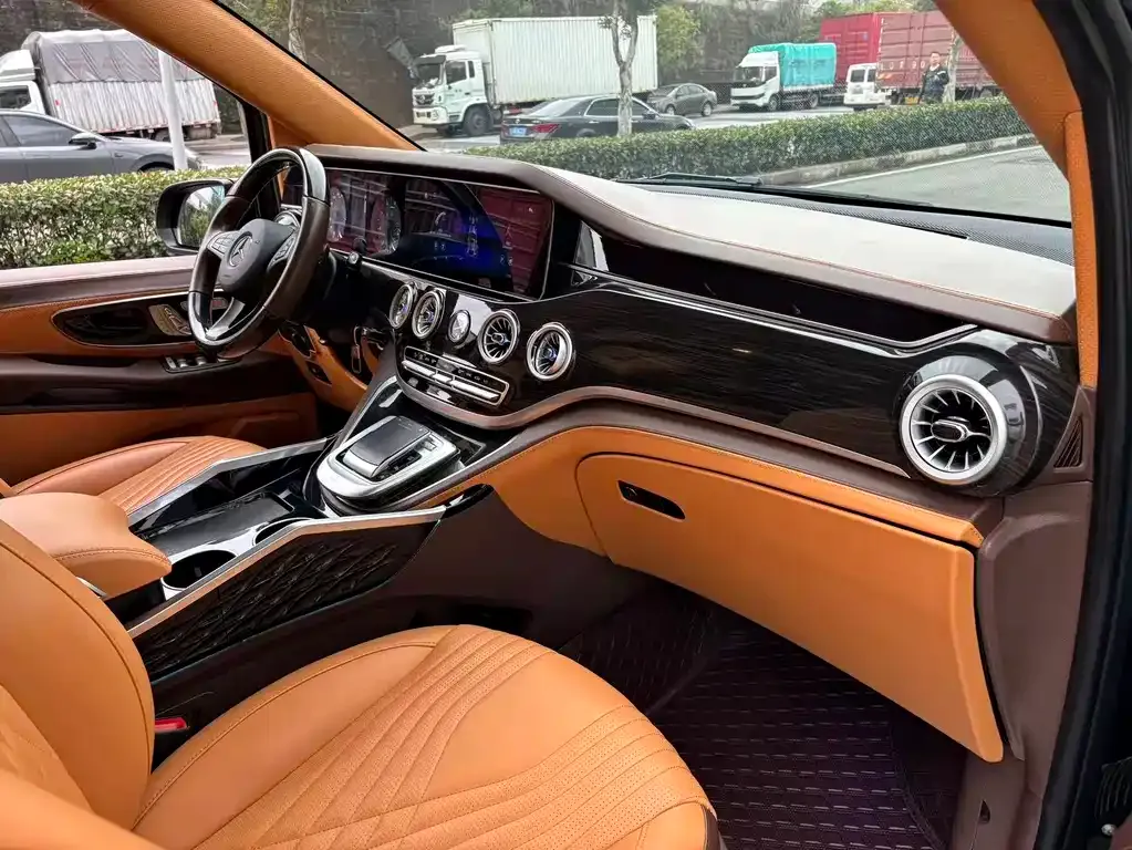 Mercedes-Benz Vito 2023 из CN, фото 4