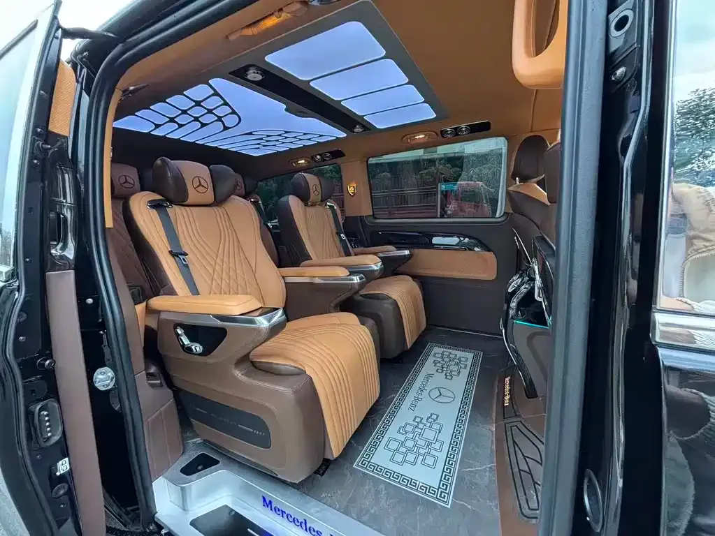 Mercedes-Benz Vito 2023 из CN, фото 8