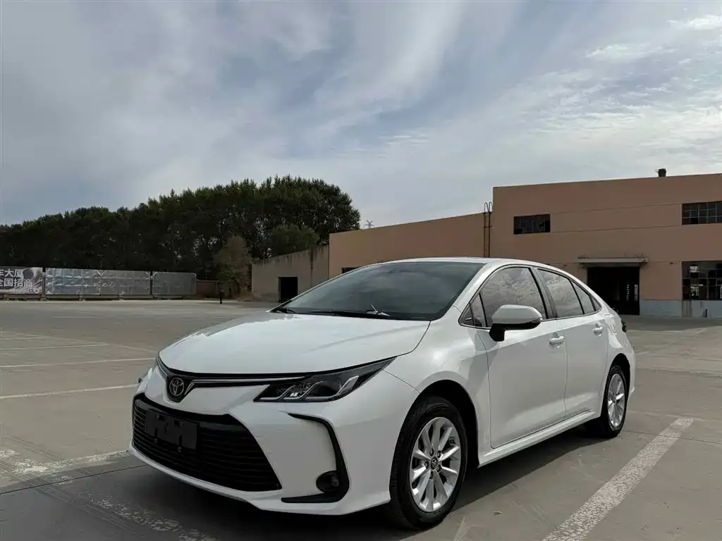 Toyota Corolla 2022 из CN, фото 1
