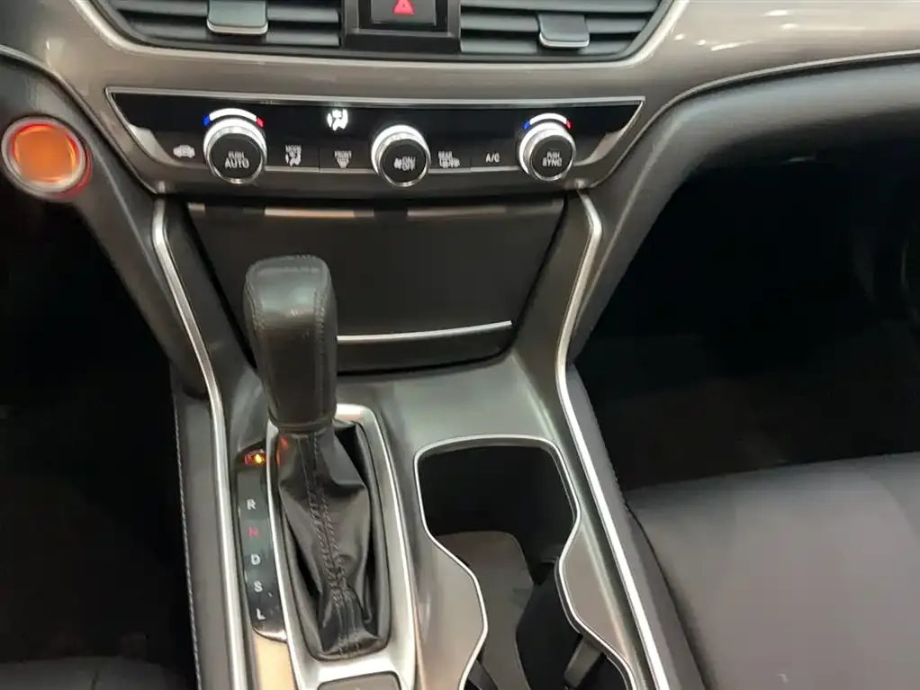 Honda Accord 2022 из CN, фото 8