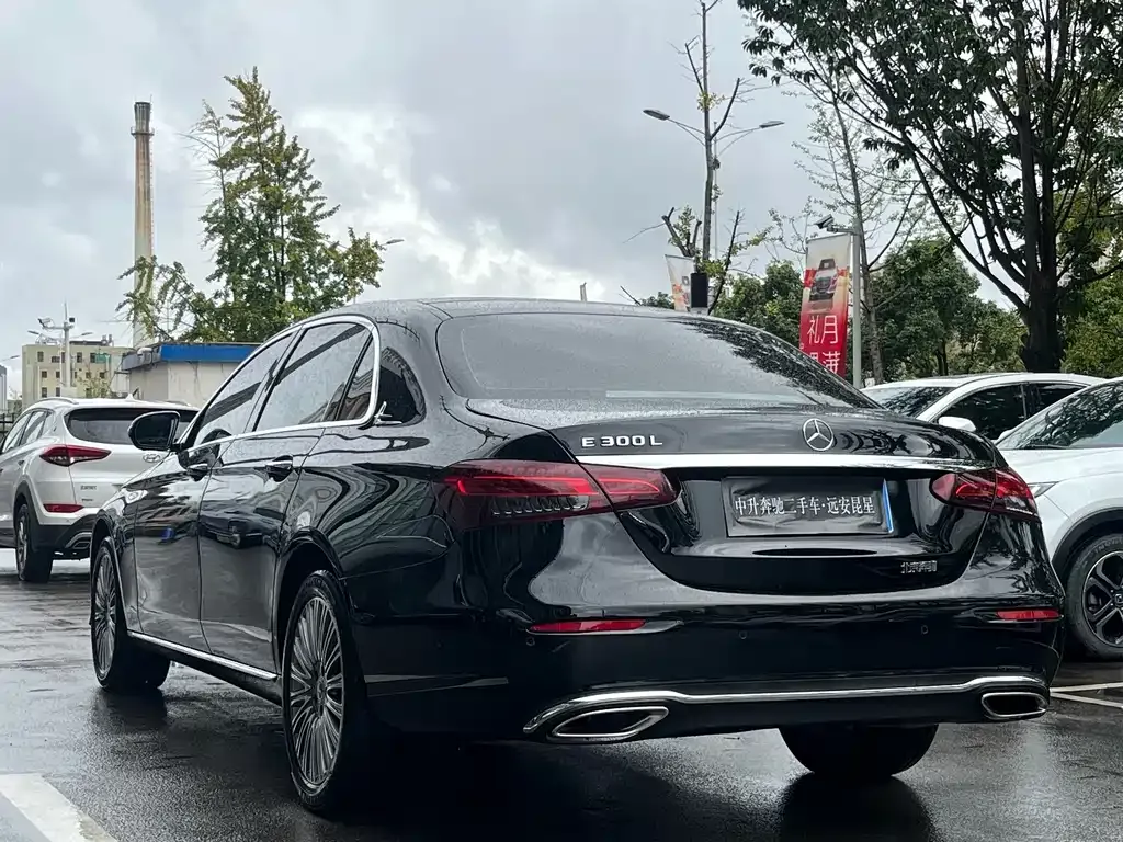 Mercedes-Benz E-Class 2023 из CN, фото 10