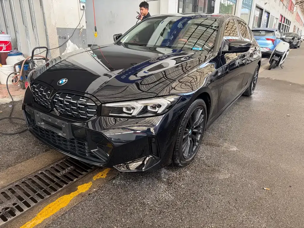 BMW 3 Series 2023 из CN, фото 1