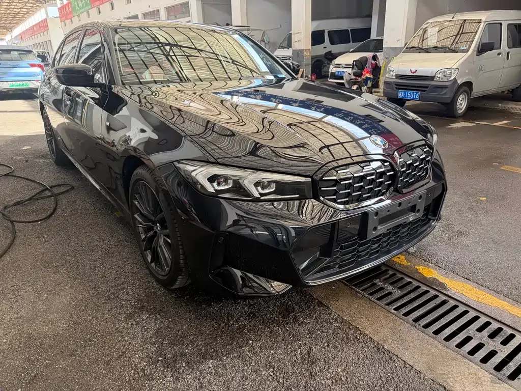 BMW 3 Series 2023 из CN, фото 3