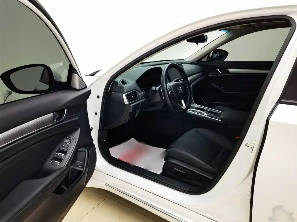 Honda Accord 2022 из CN, фото 8