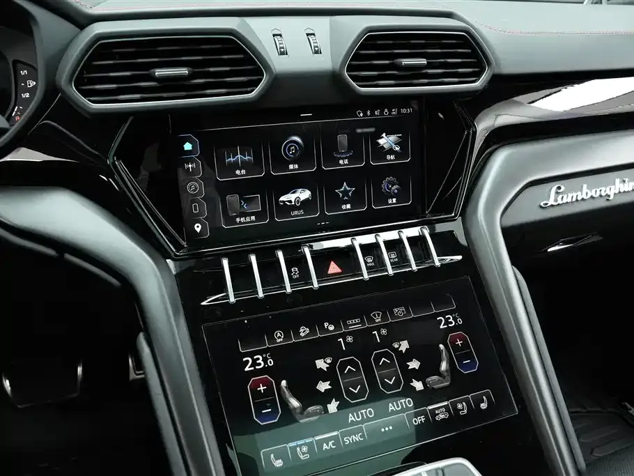 Lamborghini Urus 2023 из CN, фото 10