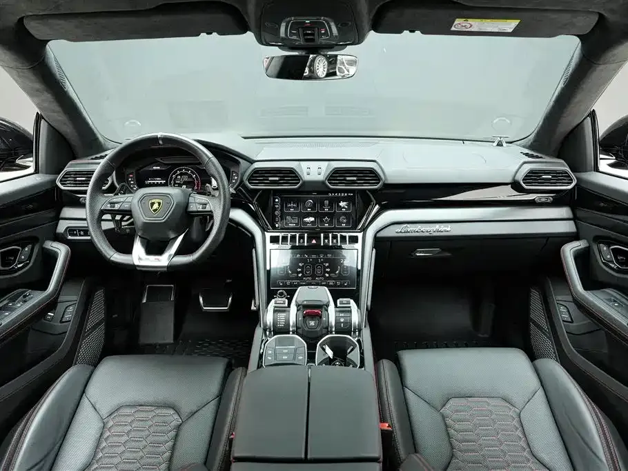 Lamborghini Urus 2023 из CN, фото 6