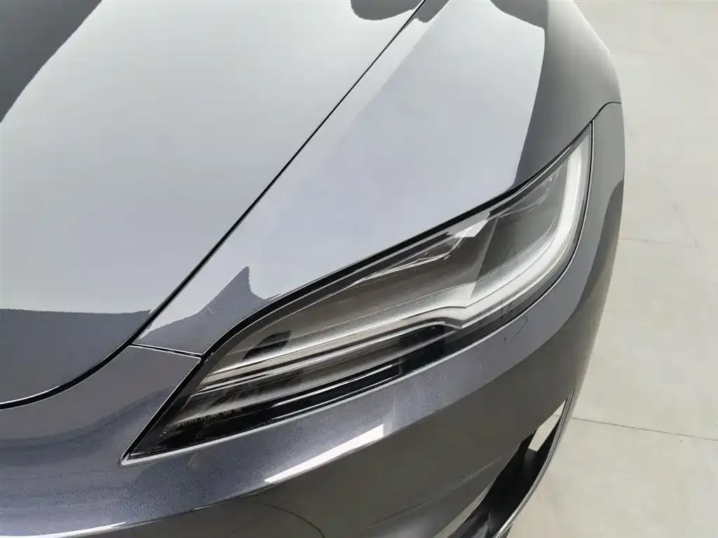 Tesla Model 3 — фото 7