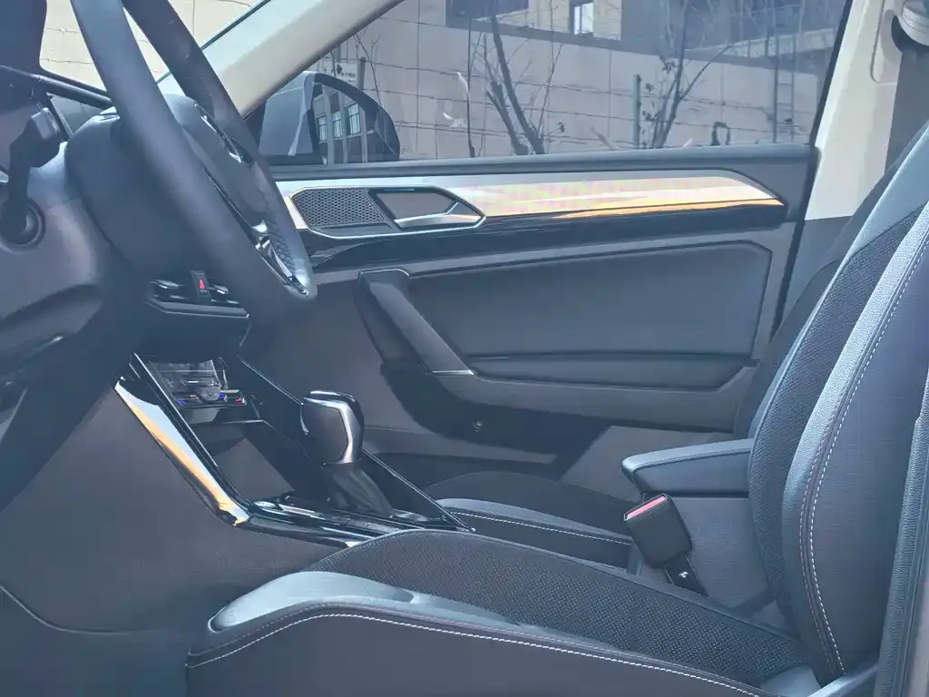 Volkswagen Tayron 2022 из CN, фото 8