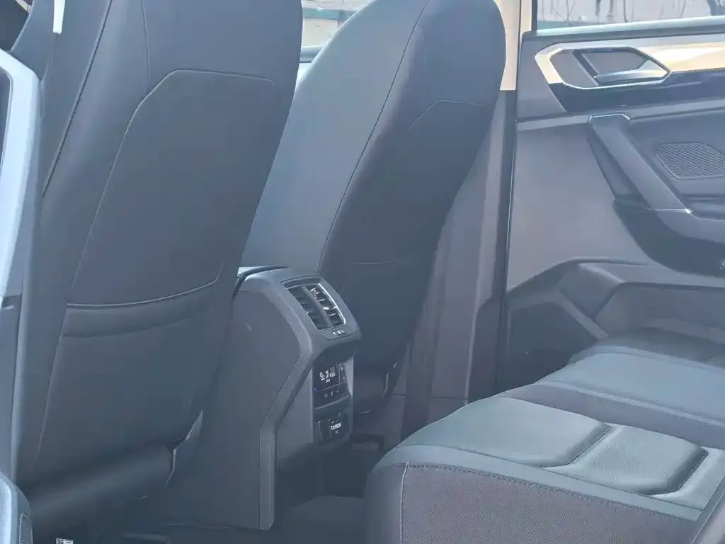 Volkswagen Tayron 2022 из CN, фото 9