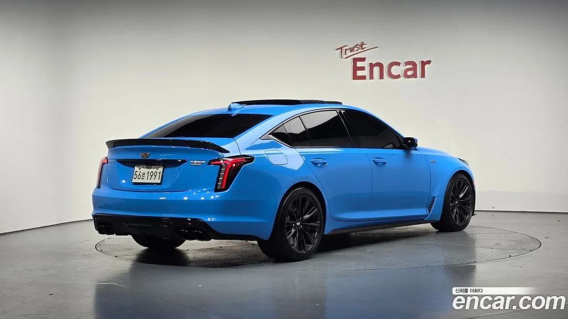 Cadillac CT5-V 2023 из KR, фото 2