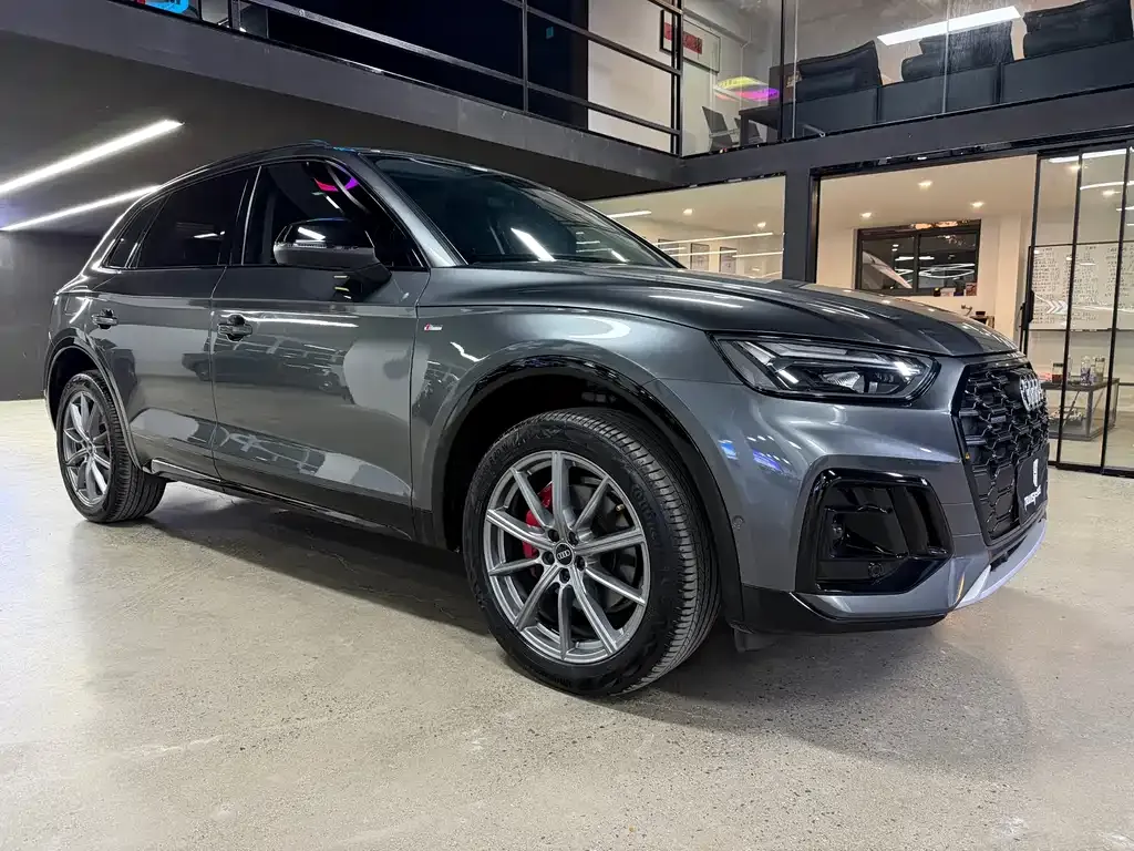 Audi Q5L 2022 из CN, фото 3
