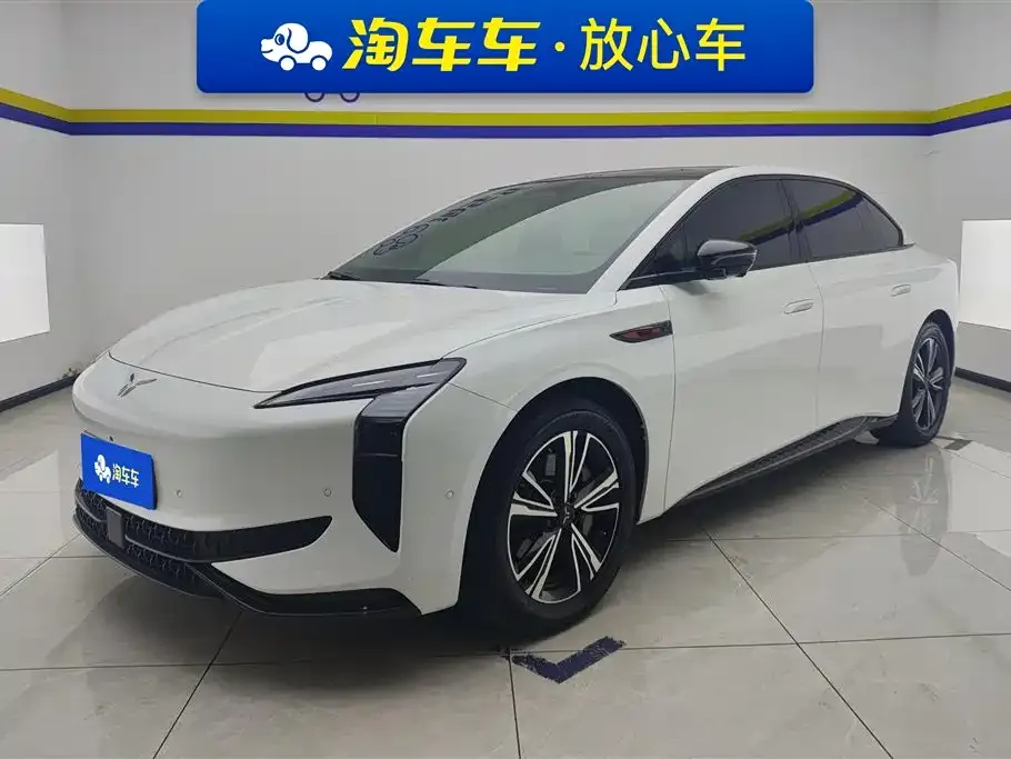 Hongqi EH7 2024 из CN, фото 1