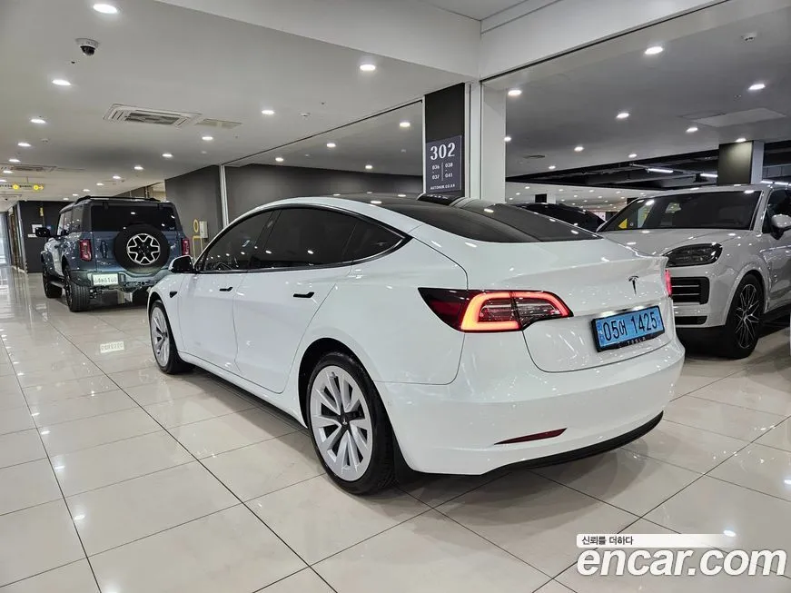 Tesla Model 3 2022 из KR, фото 2