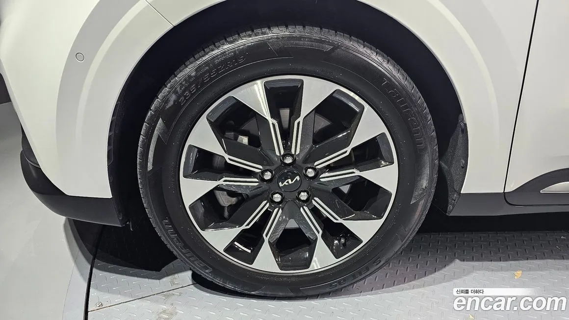 Kia Carnival 2023 из KR, фото 5
