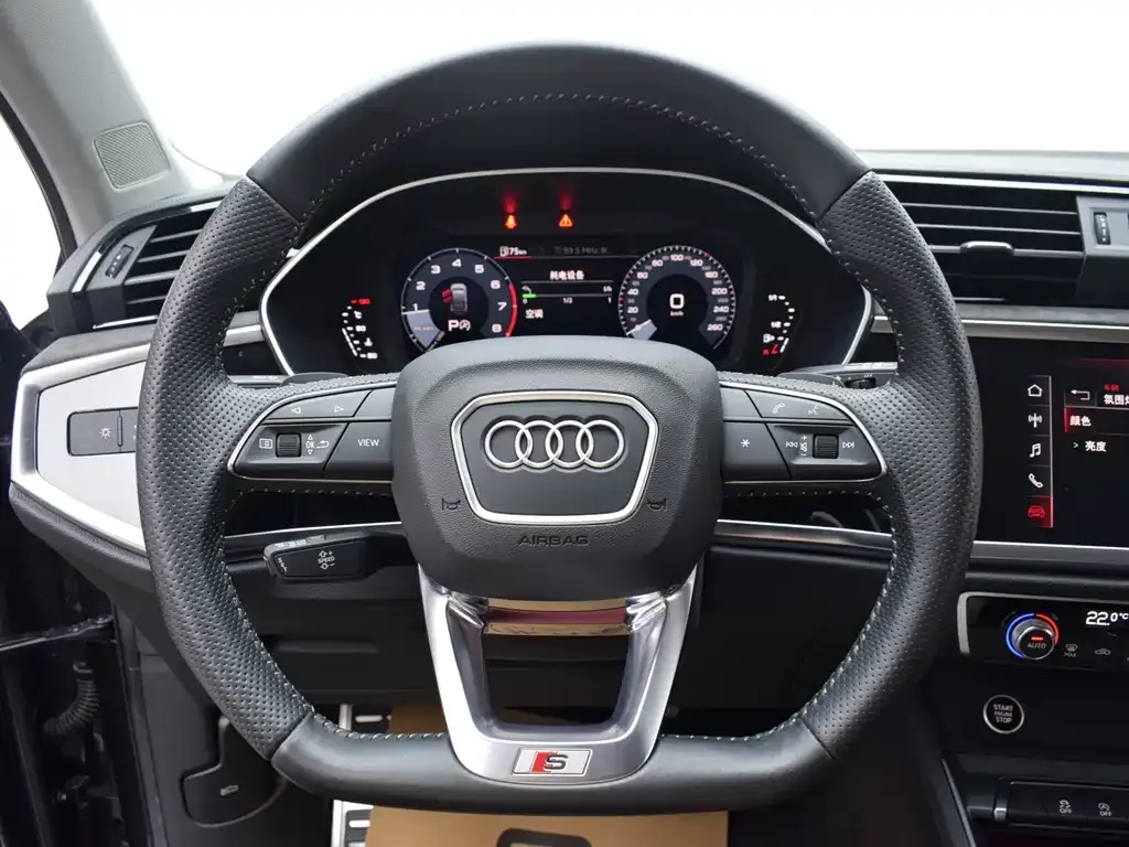 Audi Q3 Sportback 2021 из CN, фото 10
