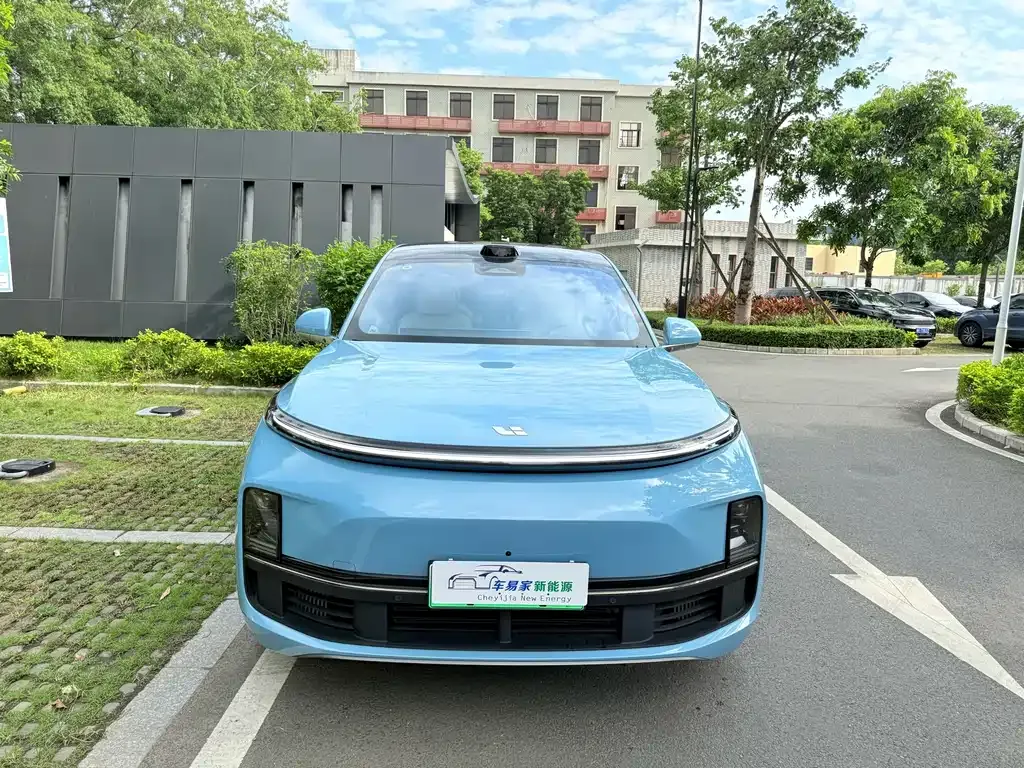 Li Auto L8 2024 из CN, фото 2