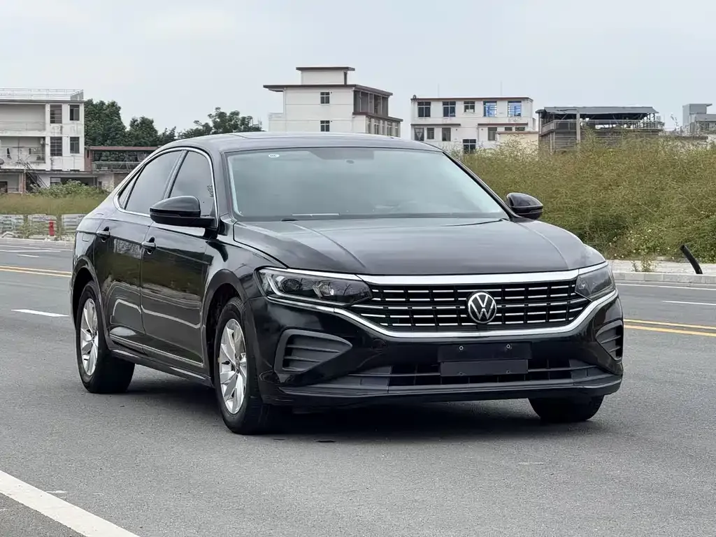 Volkswagen Passat 2022 из CN, фото 3