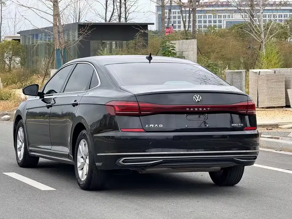 Volkswagen Passat 2022 из CN, фото 4