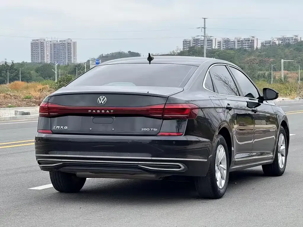 Volkswagen Passat 2022 из CN, фото 6