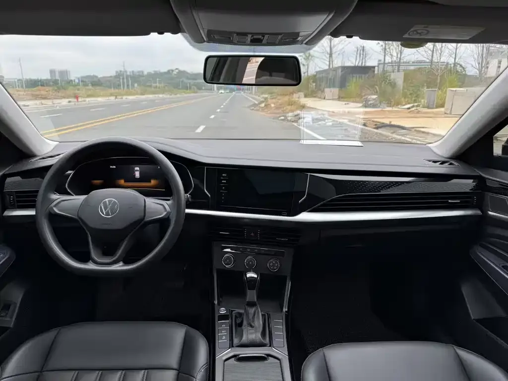 Volkswagen Passat 2022 из CN, фото 7